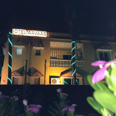 Hotel Aavaas Puri Esterno foto